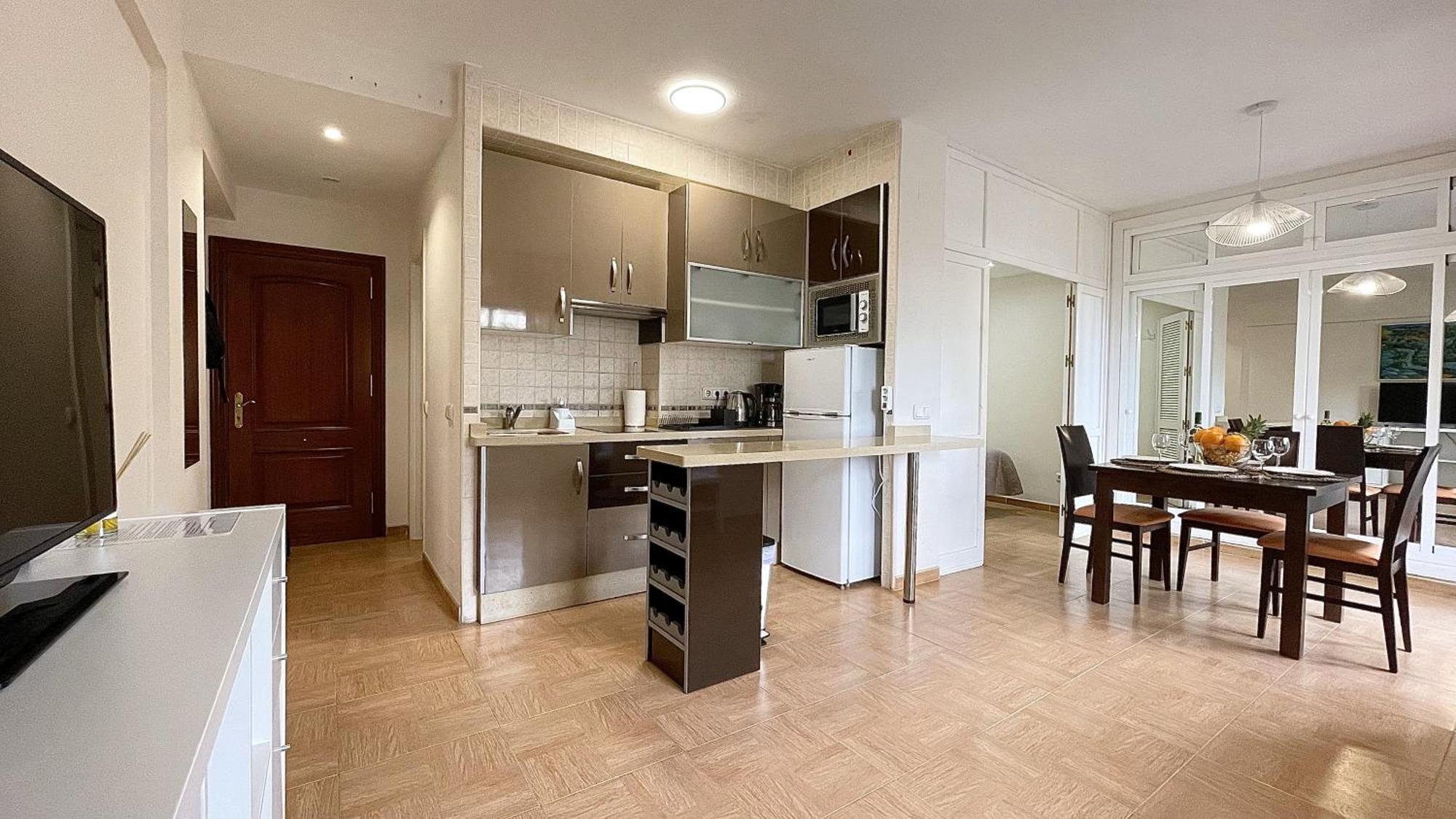 Beachfront 1Br Apartment In Center Of Marbella! Esterno foto